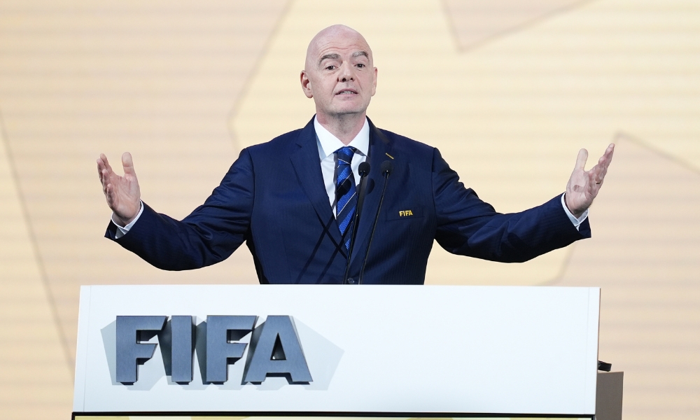 维金斯和克